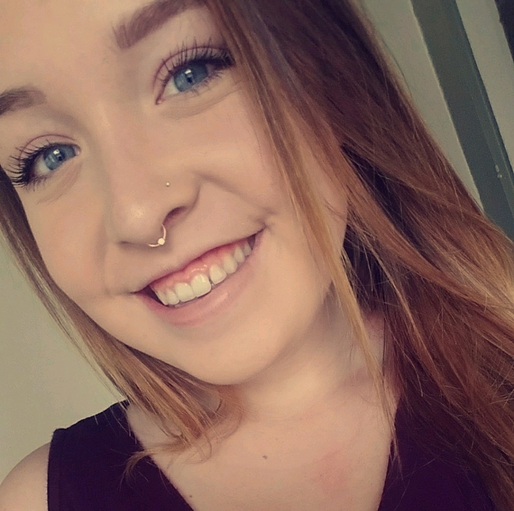 Meet your Posher, Raegan